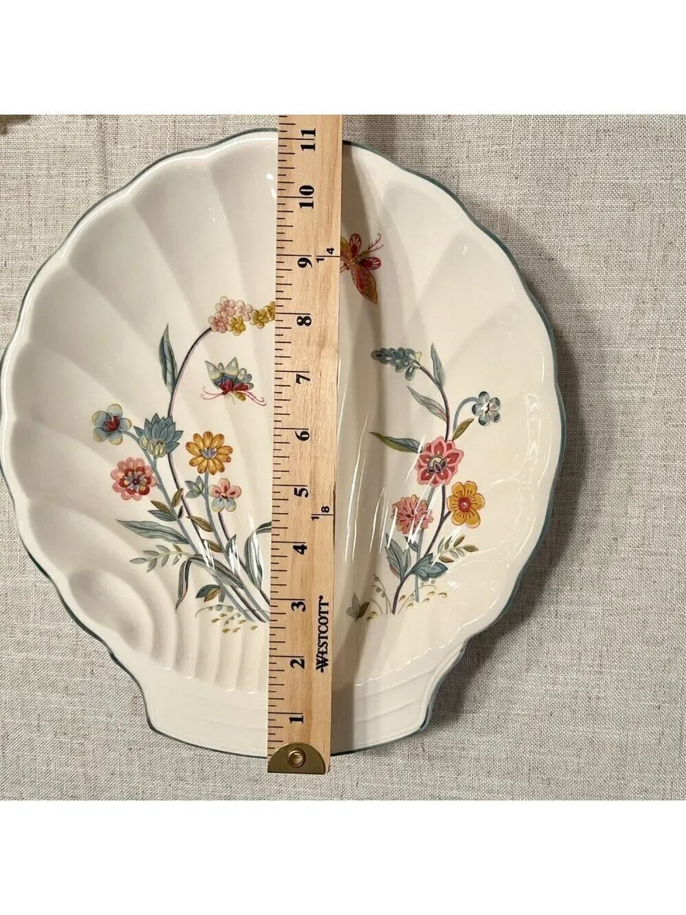Jahuin by Andrea Vintage Ceramic Seashell Platter by Andrea